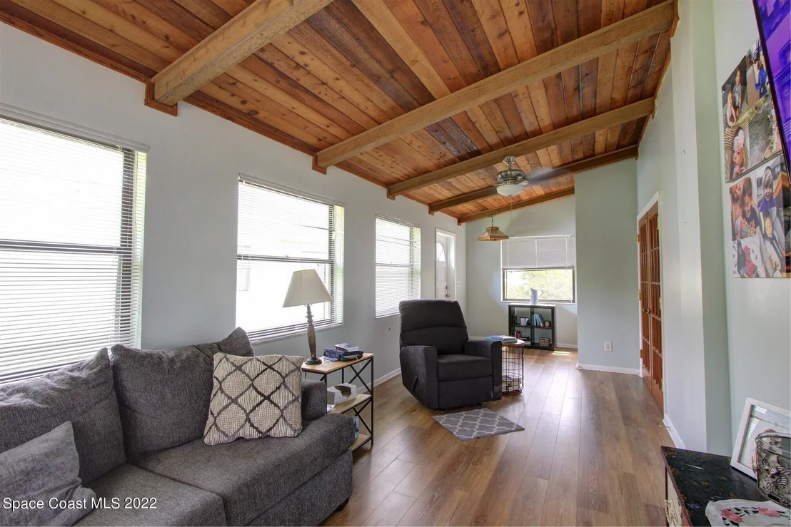 Photo of 130 Woodside Drive