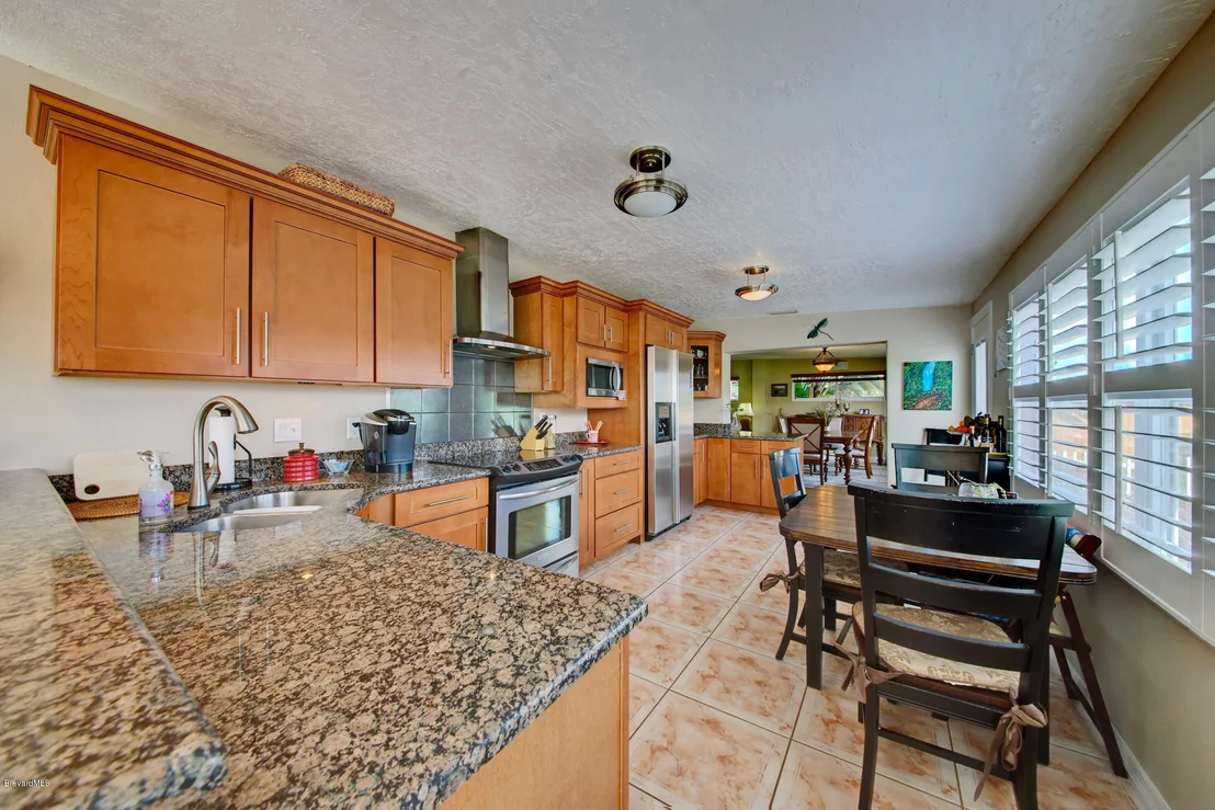 Photo of 469 Angelo Lane