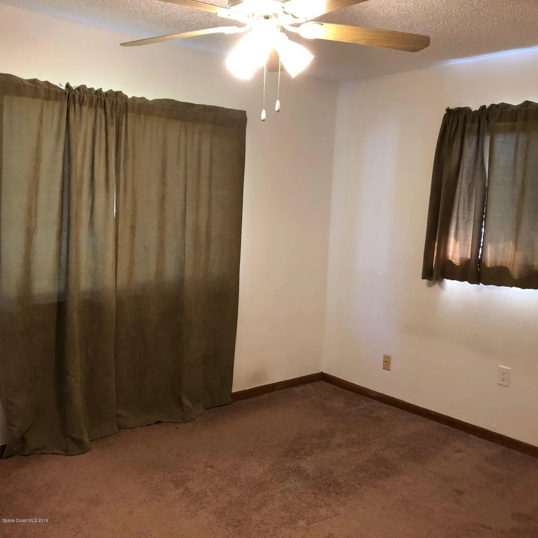 Photo of 2828 Stearns Avenue NE
