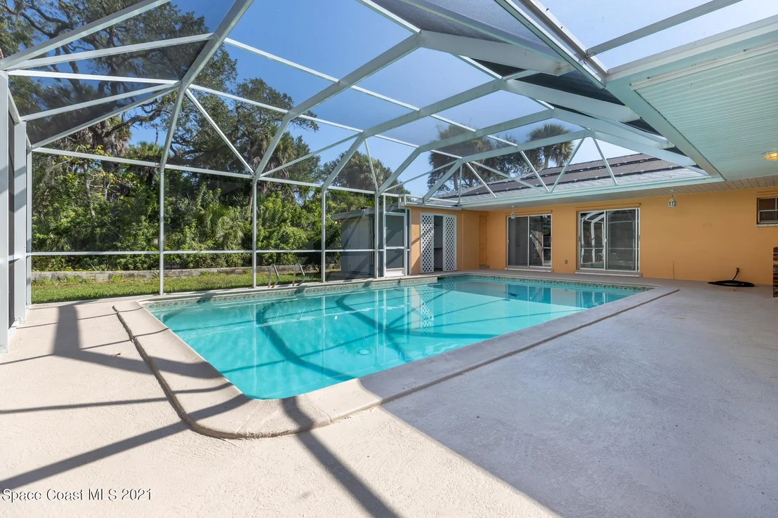 Photo of 110 Oakledge Drive