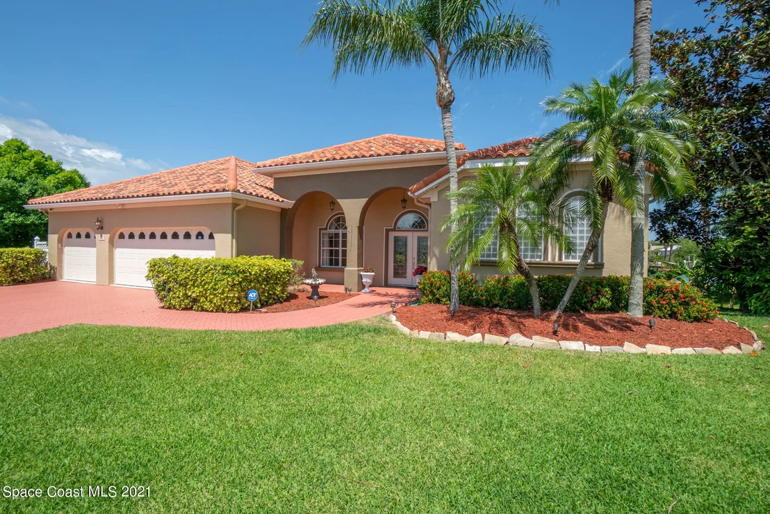 Photo of 502 Topsail Drive
