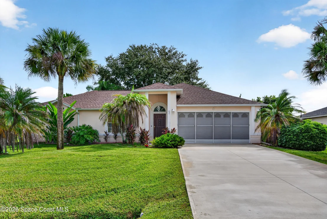 Photo of 621 Seven Gables Circle SE
