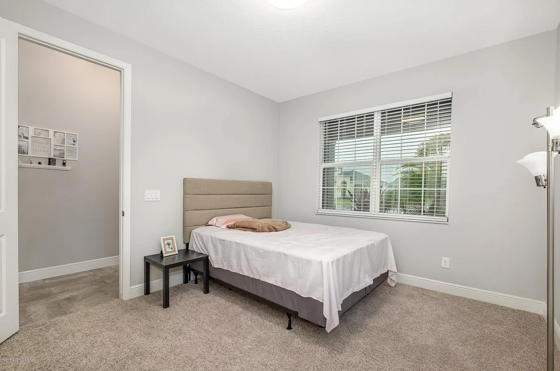Photo of 7347 Bluemink Lane