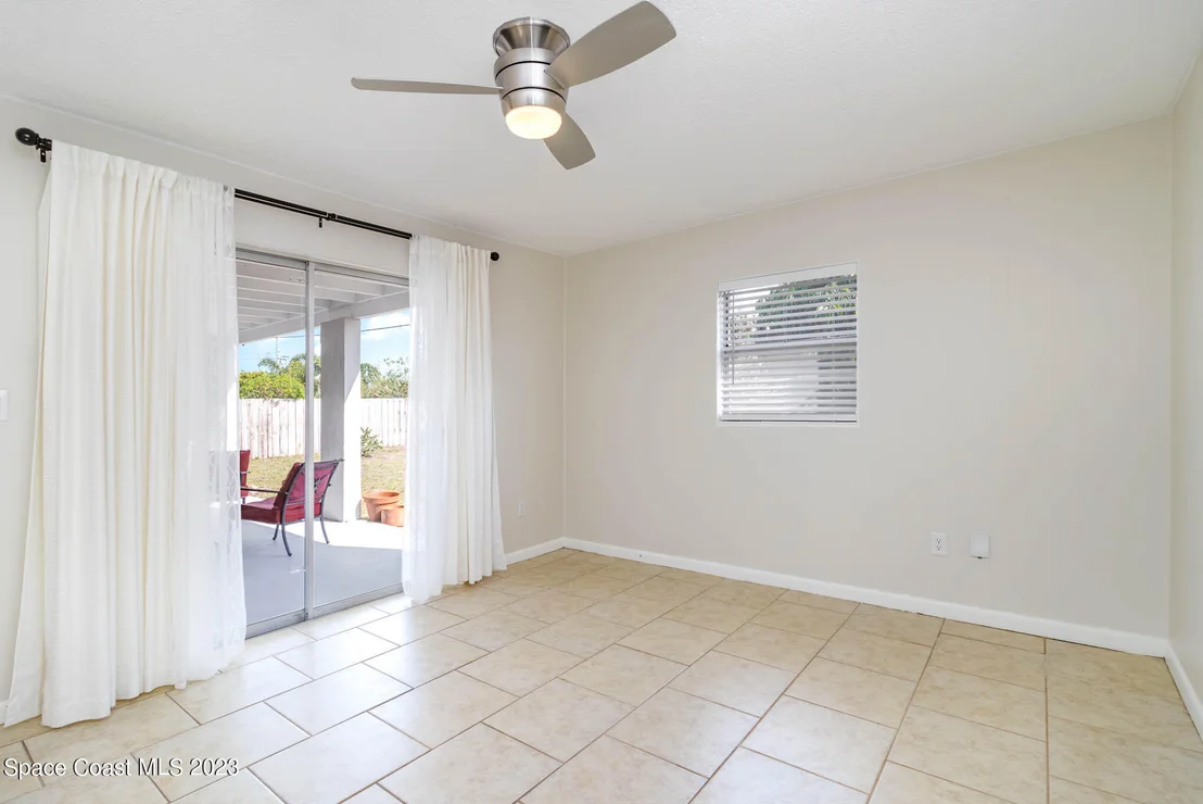 Photo of 2095 Montgomery Road