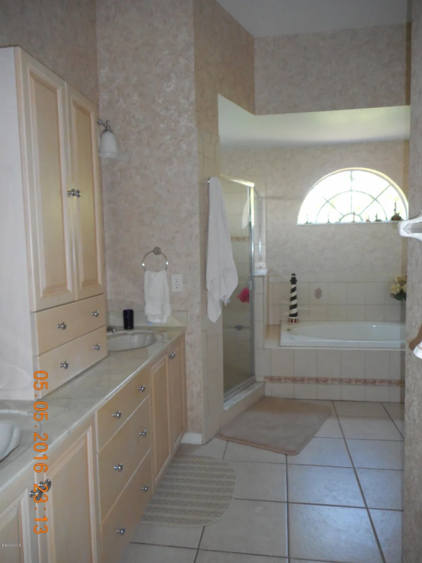 Photo of 943 Osprey Lane