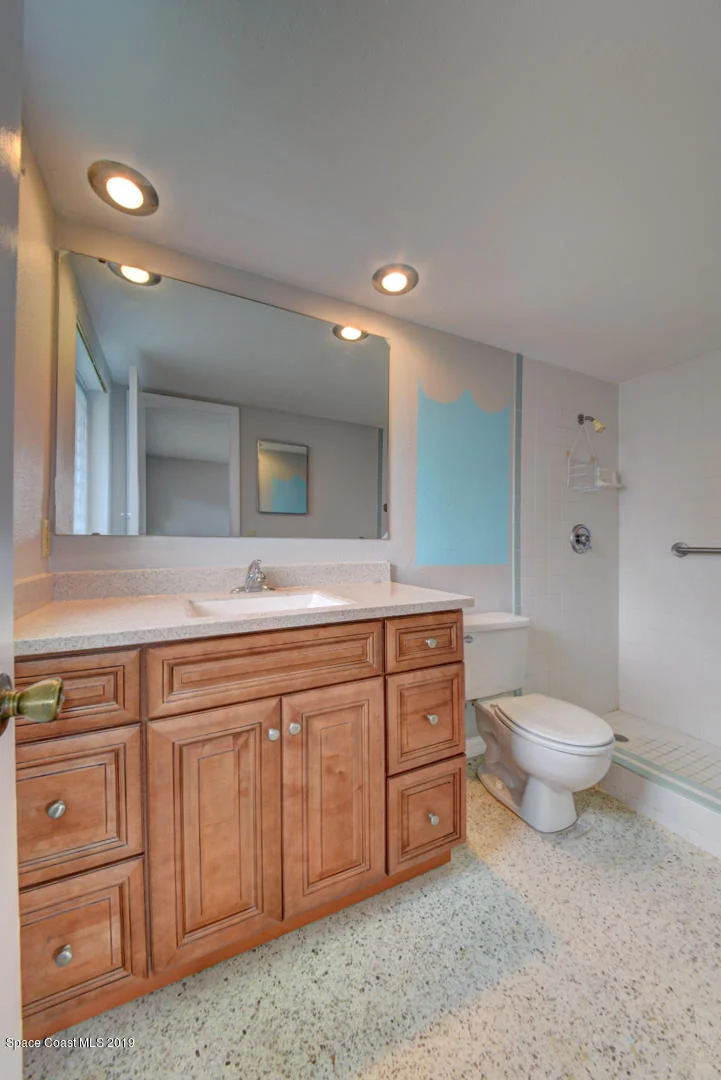 Photo of 909 Jefferson Road