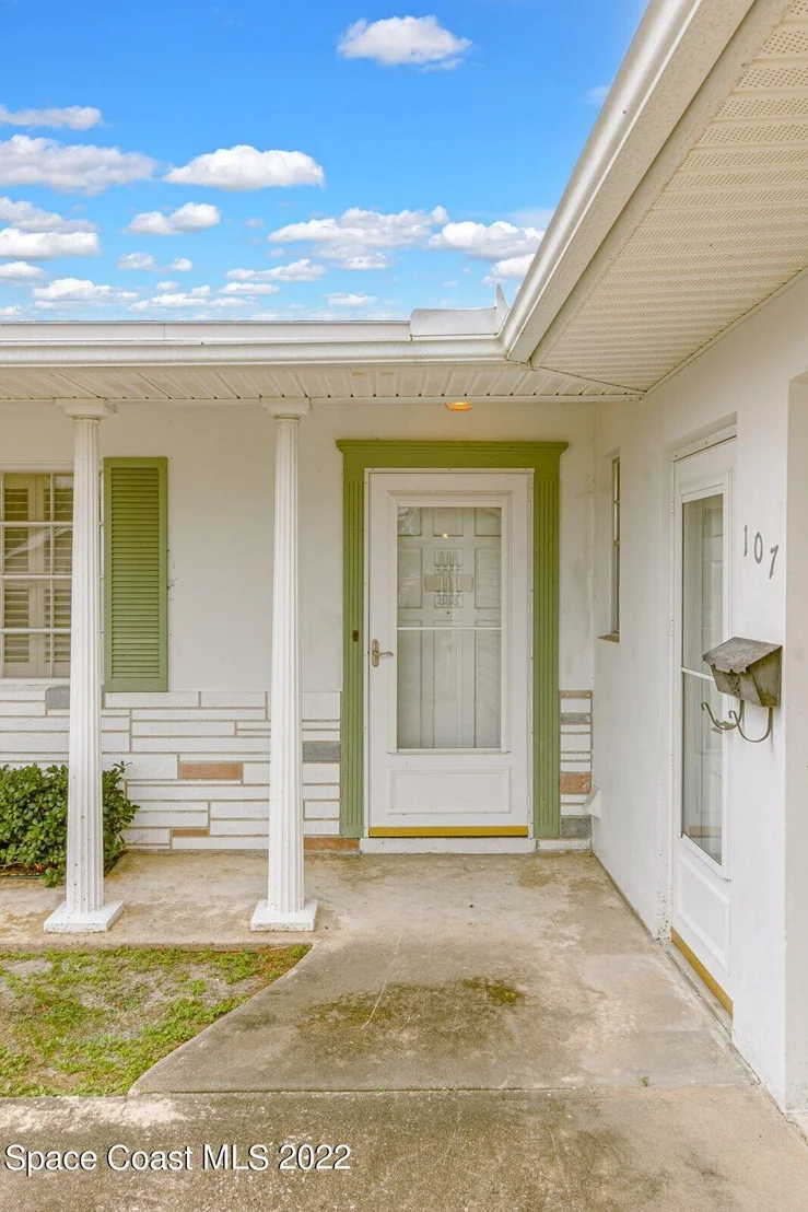 Photo of 107 Lagoon Avenue