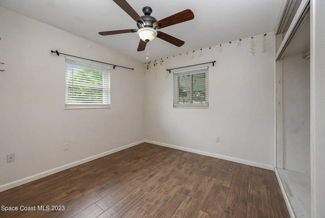 Photo of 2477 Burns Avenue