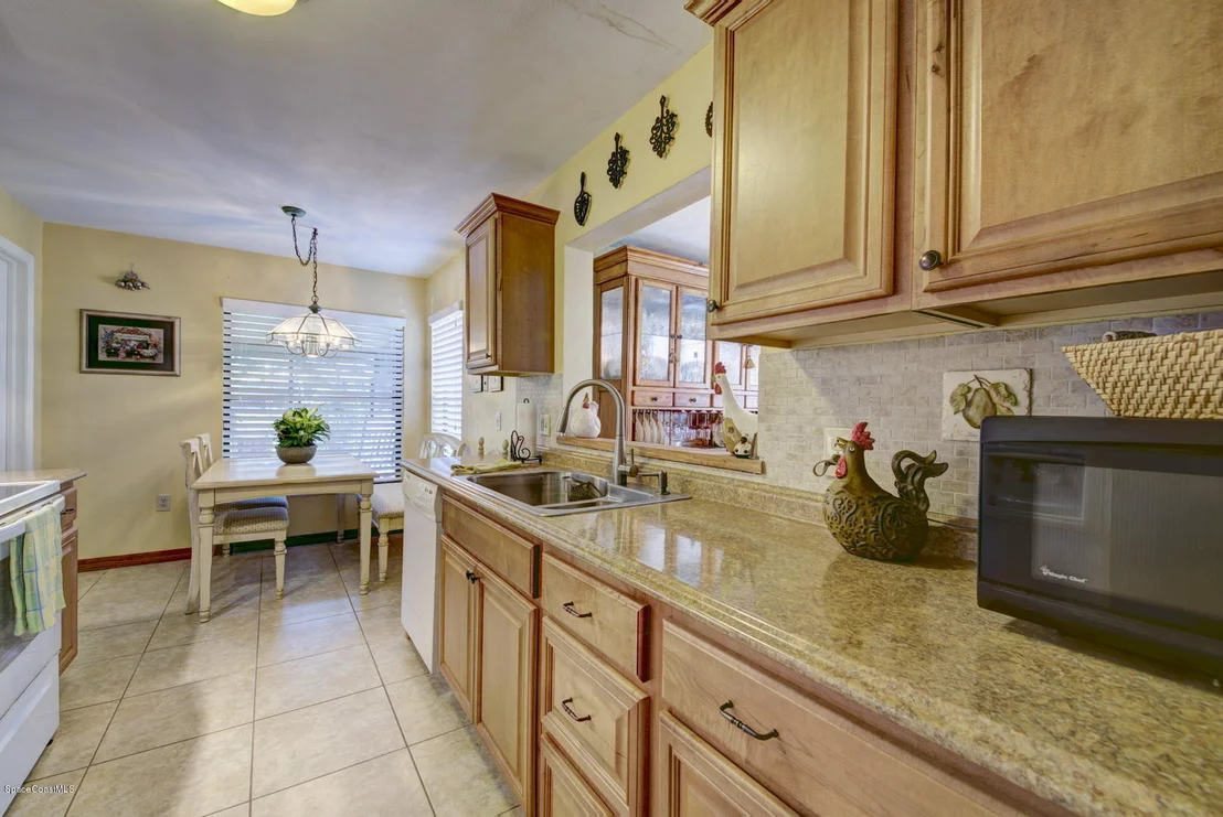 Photo of 1687 Clover Circle