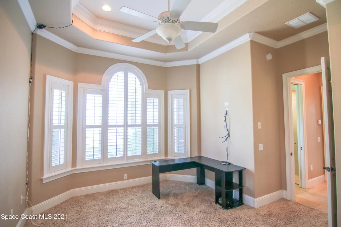 Photo of 228 Mclean Point
