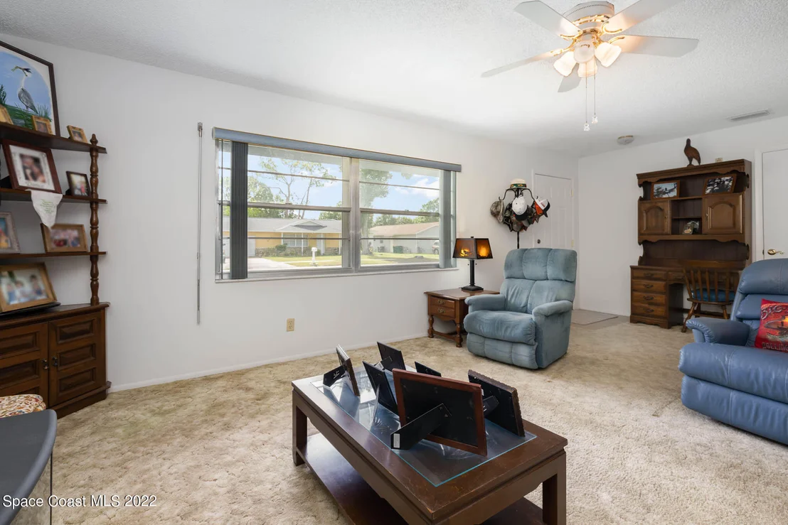 Photo of 261 E Haven Drive
