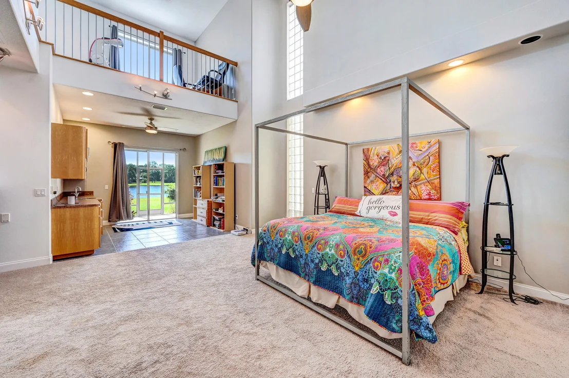 Photo of 5640 Willoughby Drive