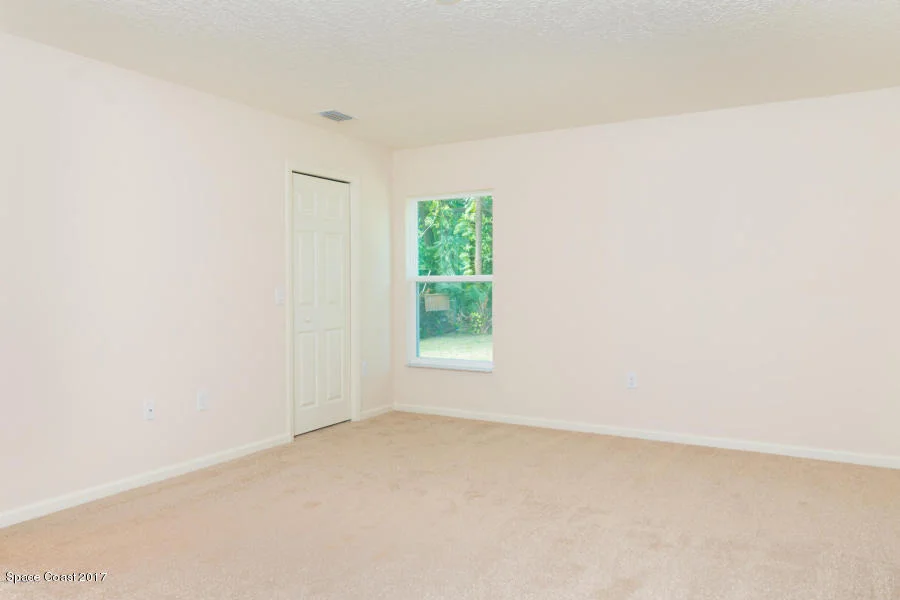 Photo of 5170 Holden Road