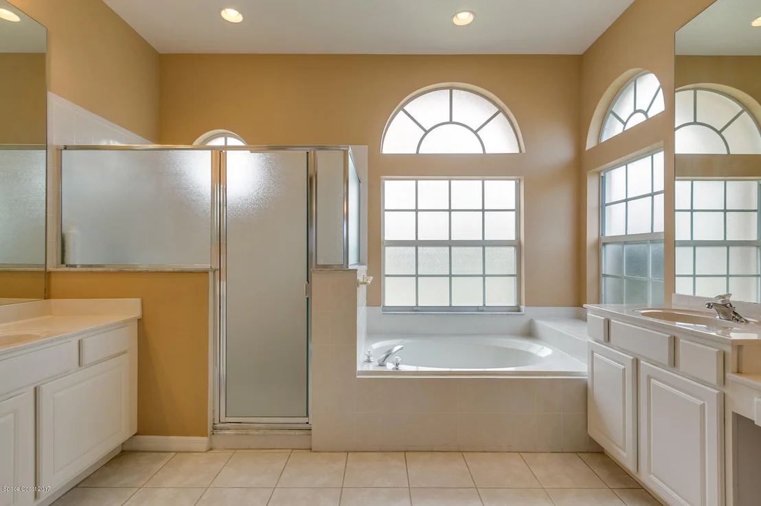 Photo of 3637 Peninsula Circle