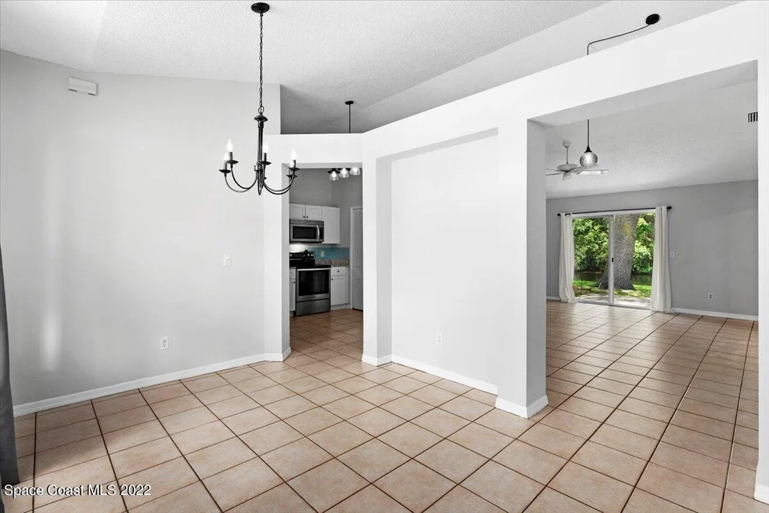Photo of 1373 California Drive