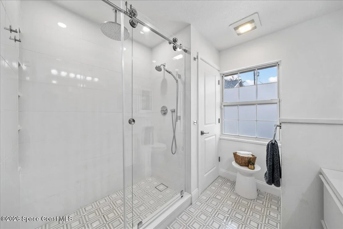 Photo of 408 Riverside Drive