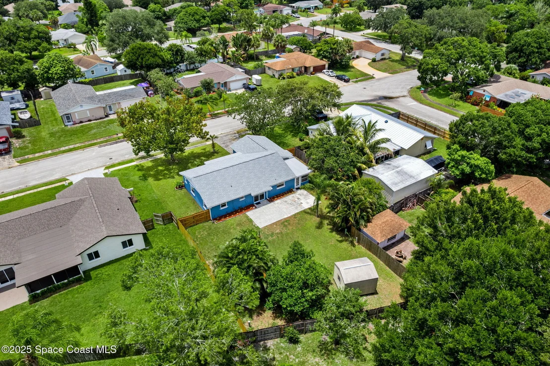 Photo of 2807 Golfview Drive