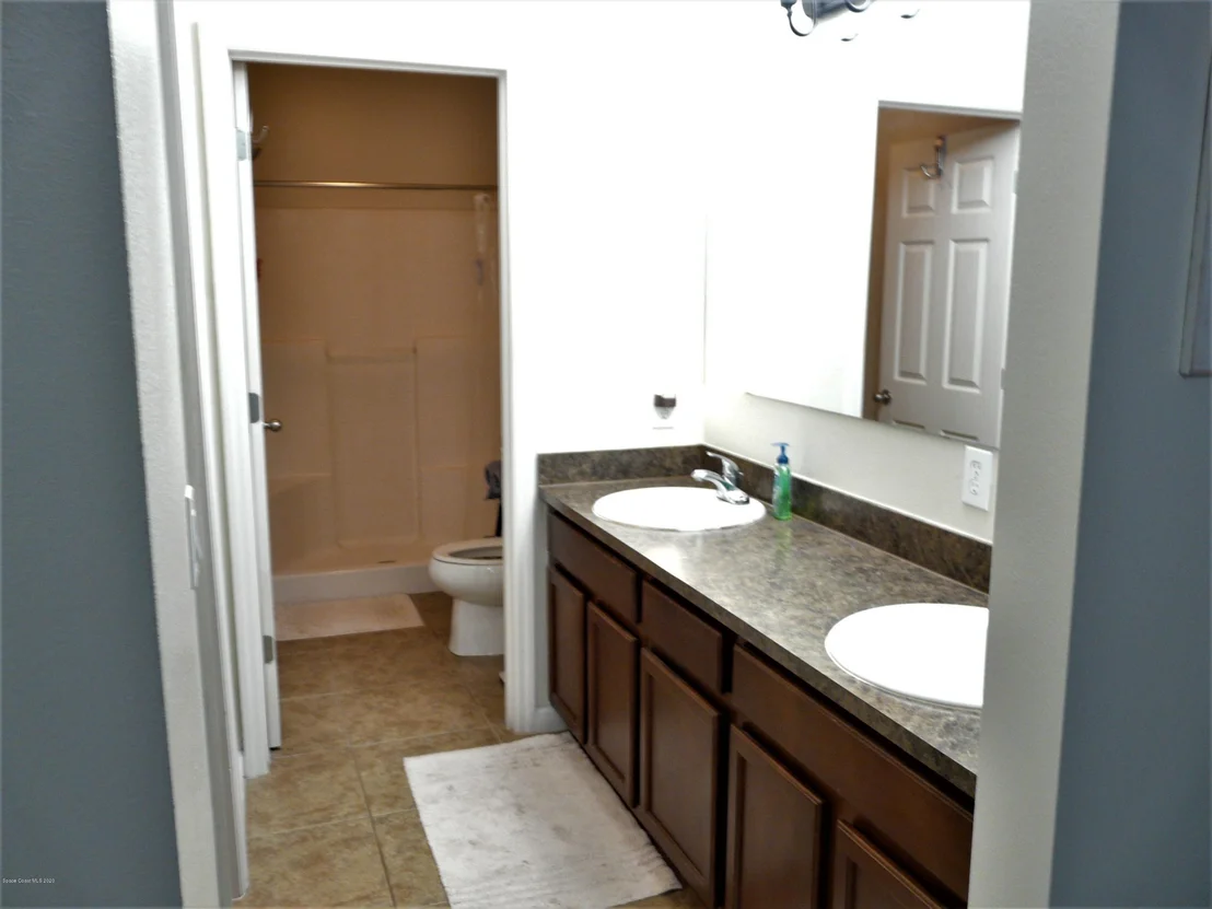 Photo of 1410 Corbett Lane