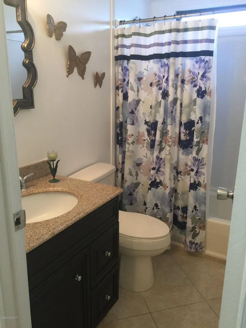 Photo of 2448 Coconut Palm Drive NE