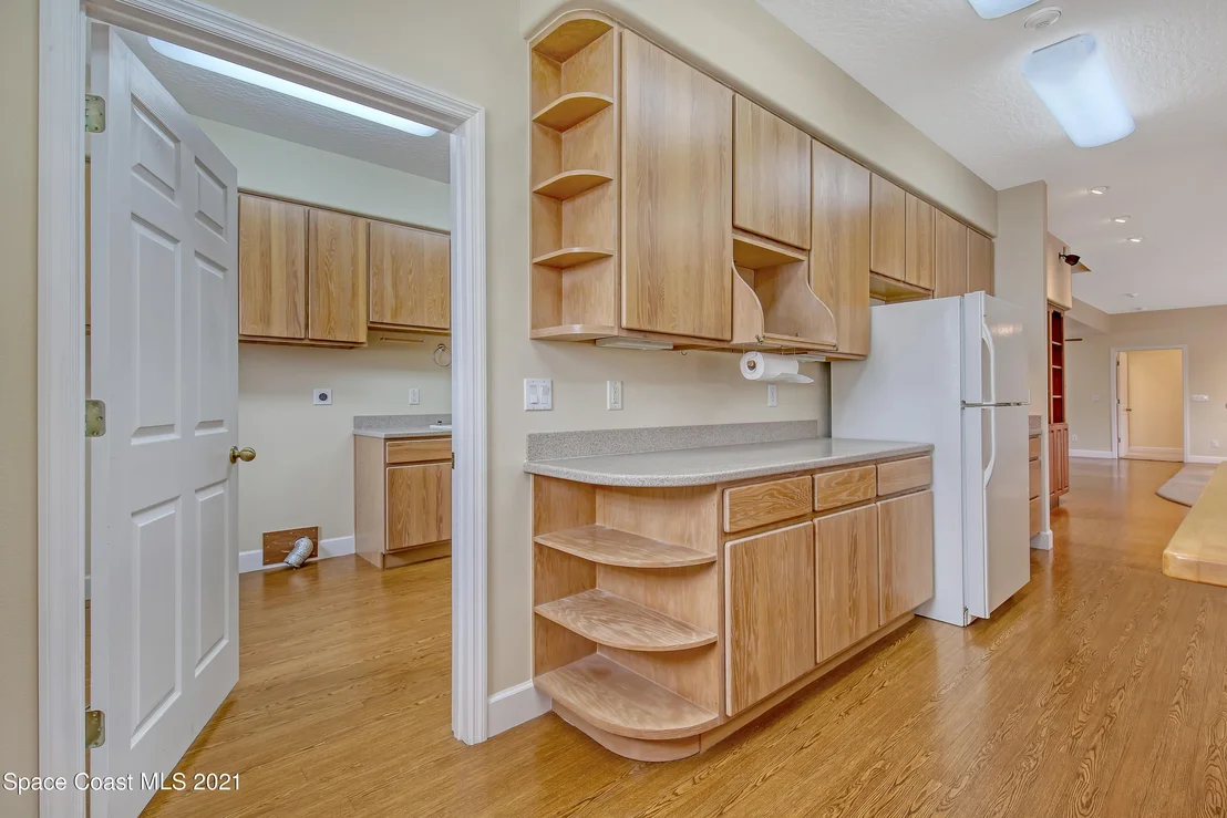 Photo of 457 Cardinal Drive