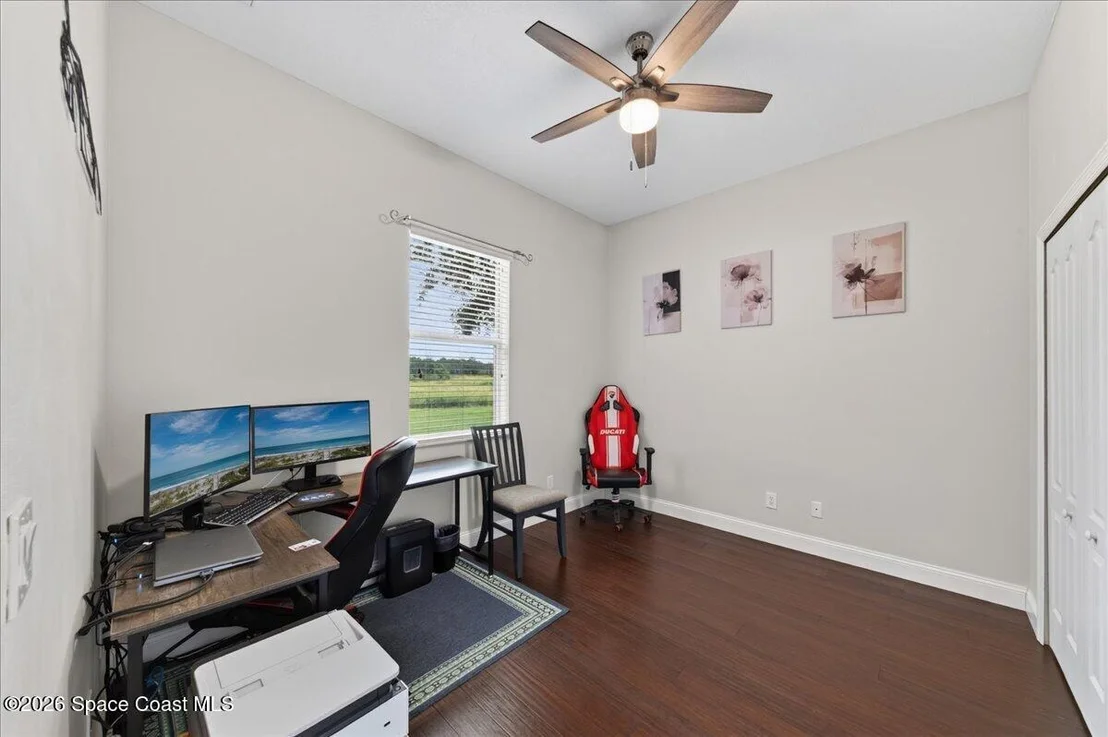 Photo of 1848 Windbrook Drive SE