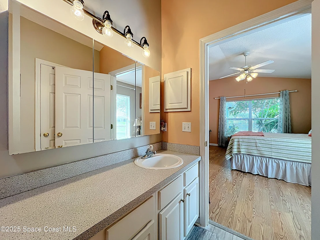 Photo of 1360 Olde Bailey Lane
