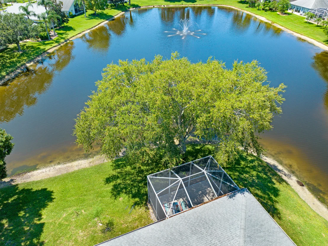 Photo of 2299 Addington Circle