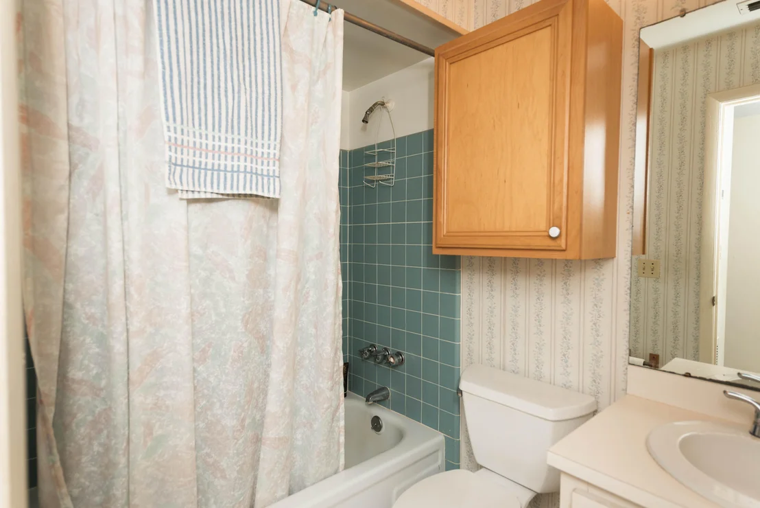 Photo of 927 Burn Drive NE