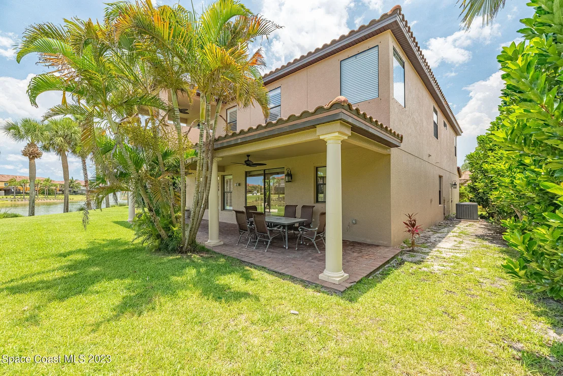 Photo of 609 Monterey Drive