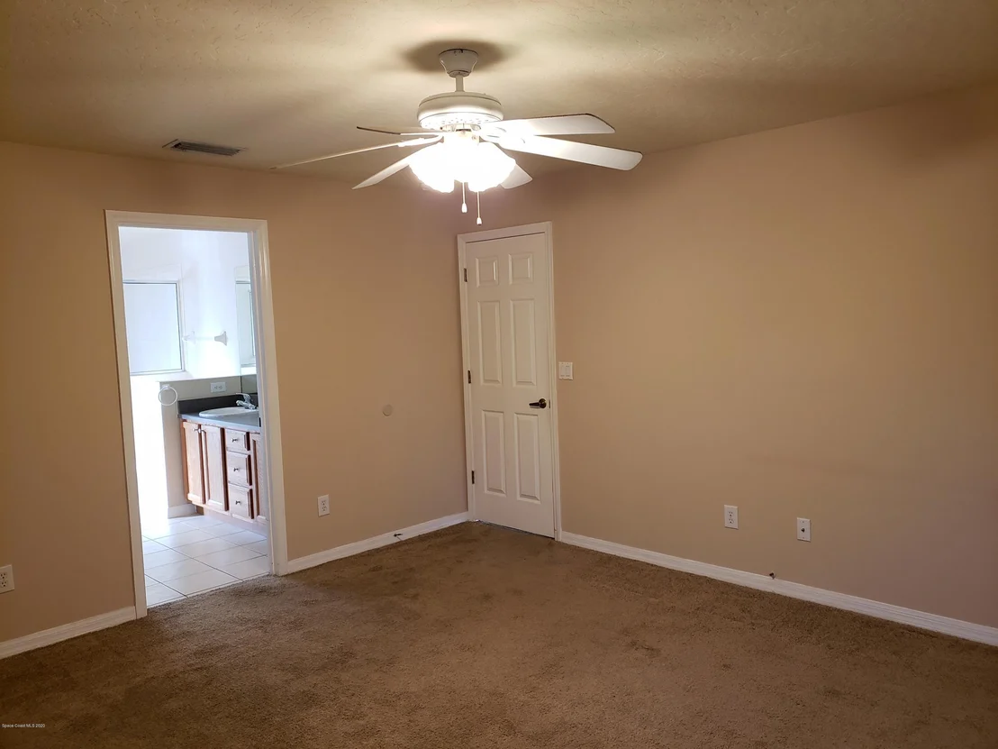 Photo of 2093 Woodfield Circle