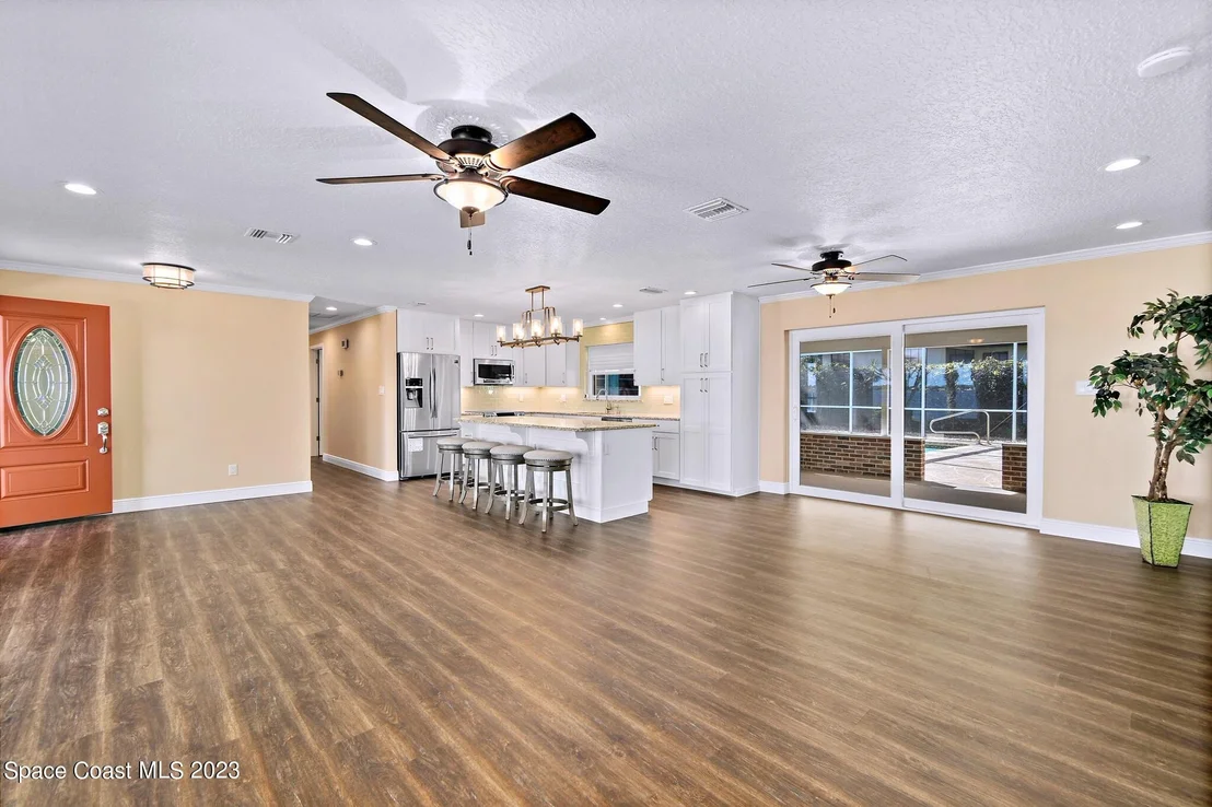 Photo of 535 Rockledge Drive