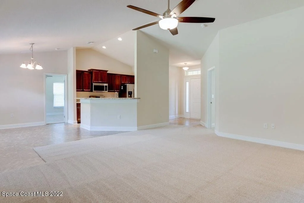 Photo of 643 Bayfront