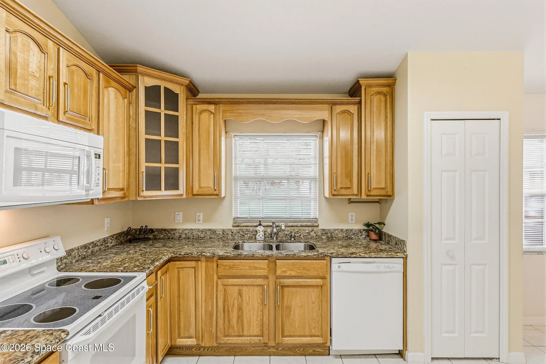 Photo of 975 S Fork Circle