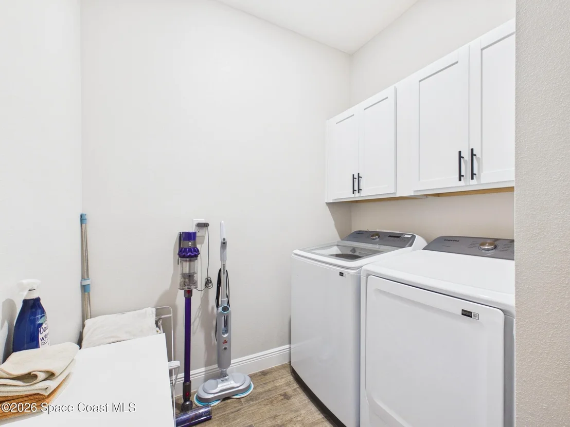 Photo of 892 Genesee Avenue