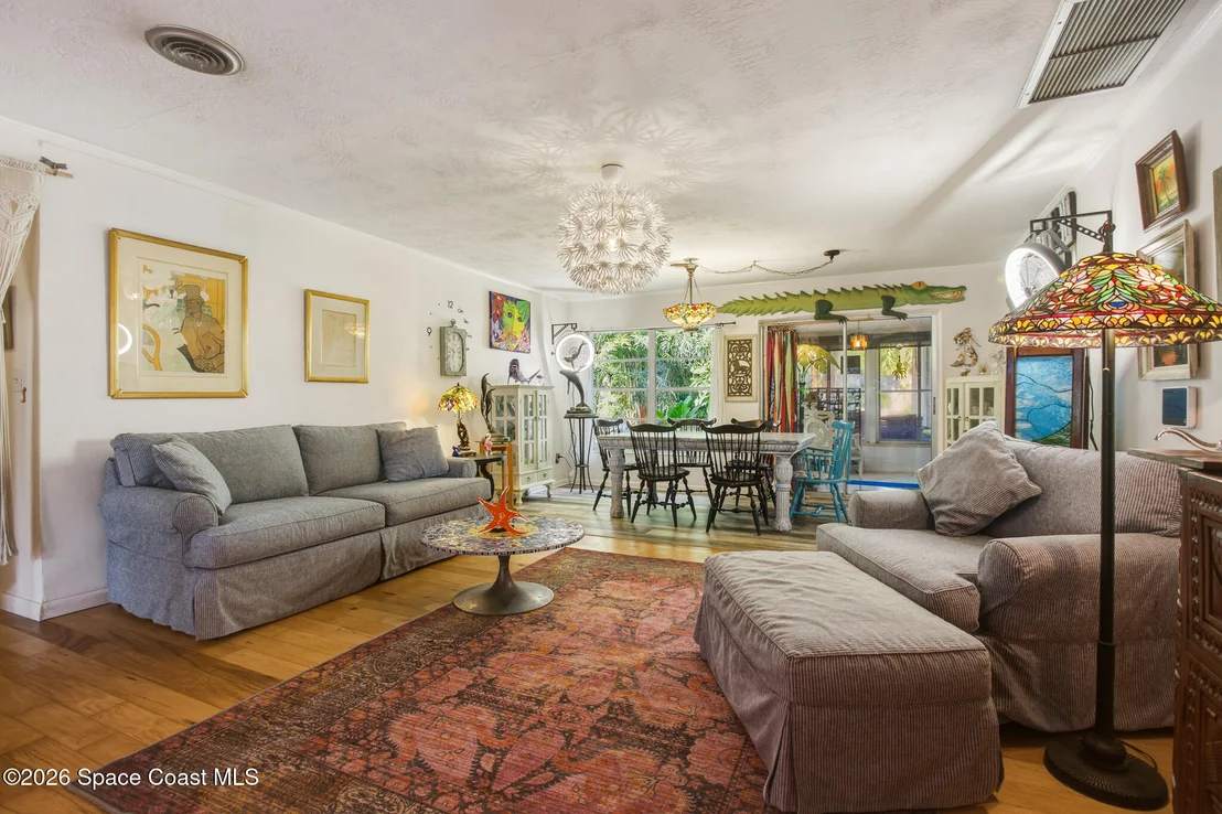 Photo of 2202 Hyde Parkway