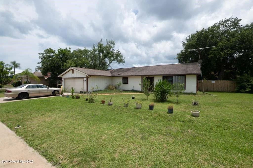 Photo of 2678 School Drive NE