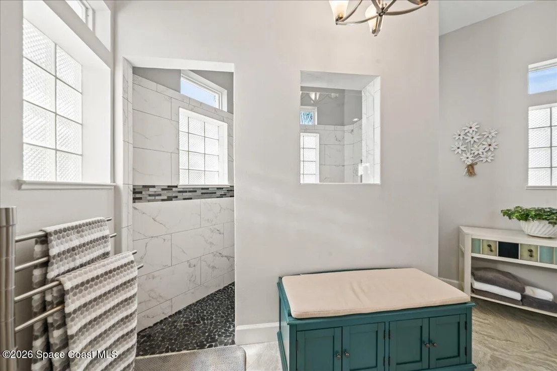 Photo of 1050 Starling Way