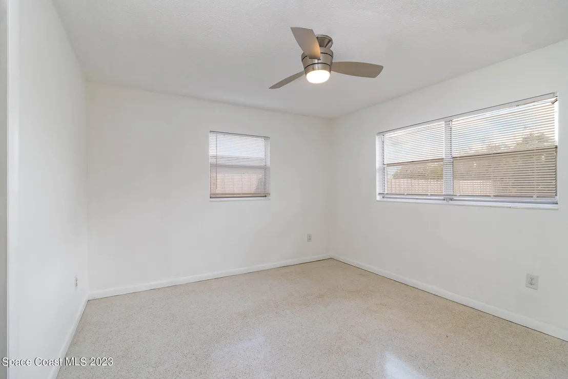 Photo of 2095 Montgomery Road