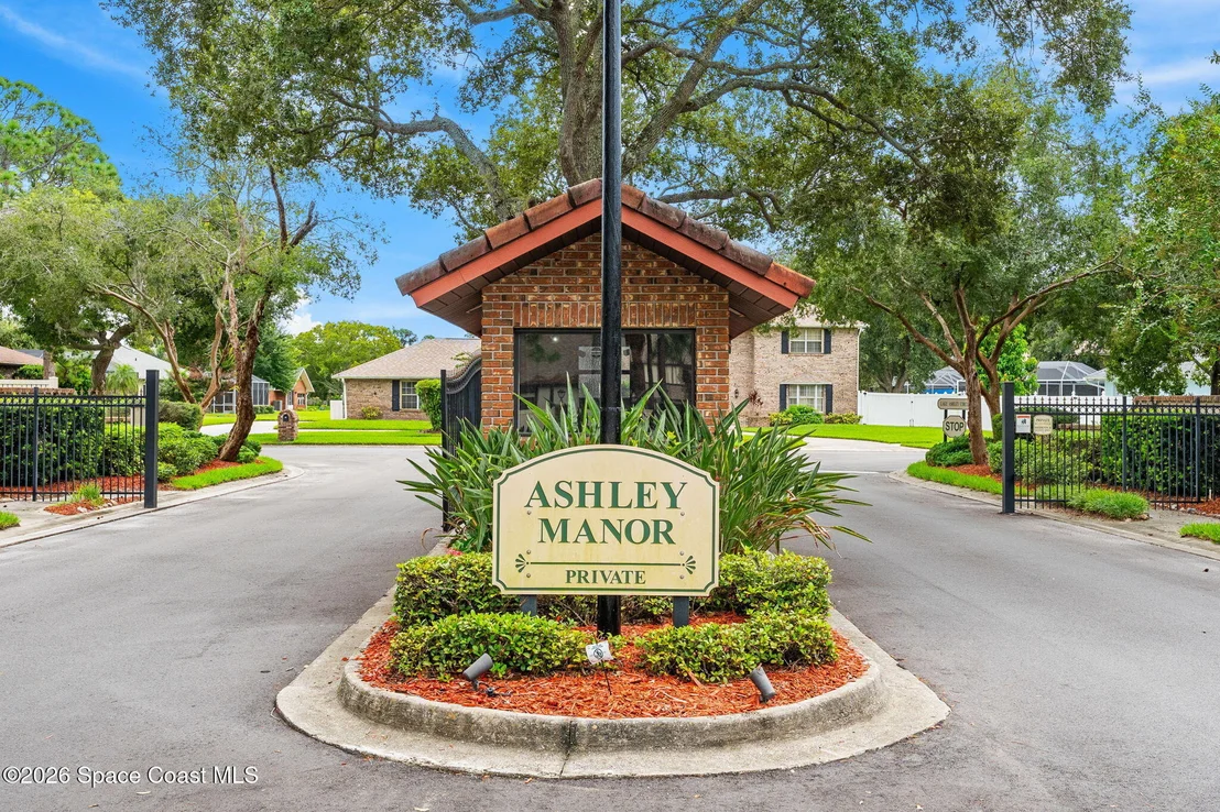 Photo of 578 Lake Ashley Circle