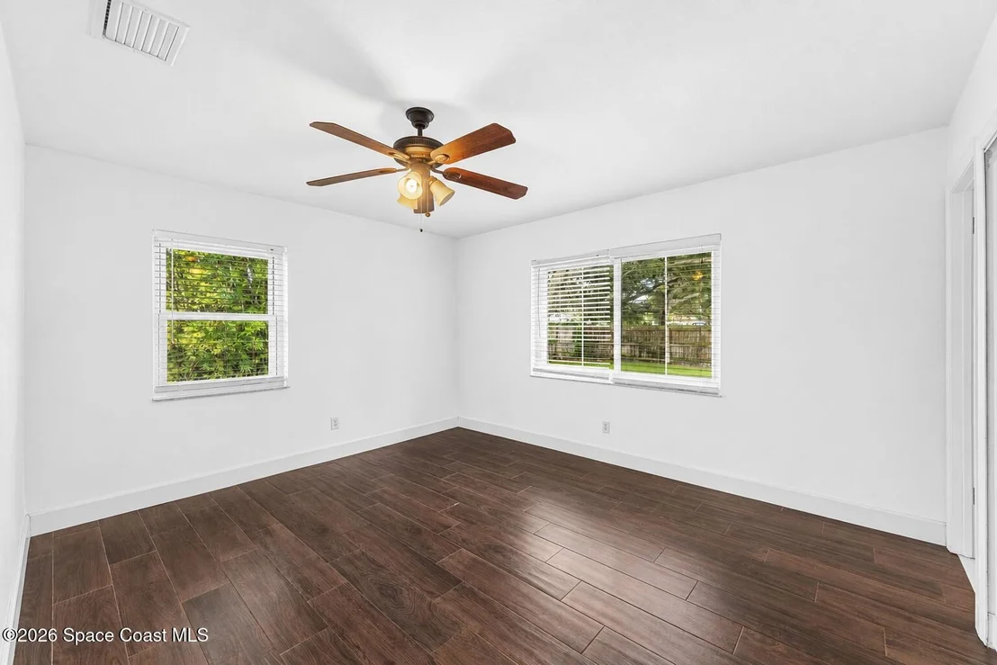 Photo of 403 12th Avenue