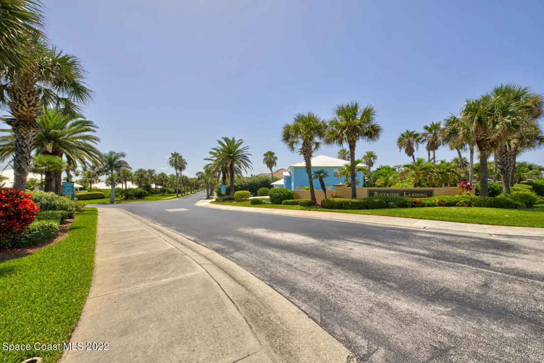 Photo of 334 Island Drive