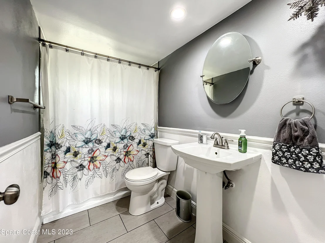 Photo of 2900 Cooper Drive