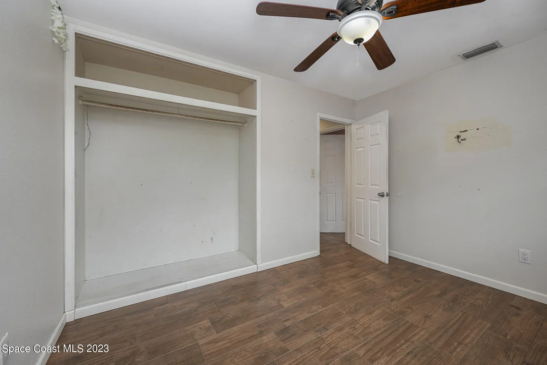 Photo of 2477 Burns Avenue