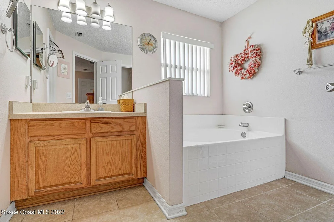 Photo of 1080 Kingfisher Way