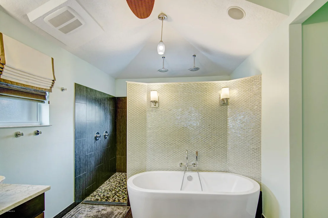 Photo of 2543 Canterbury Circle