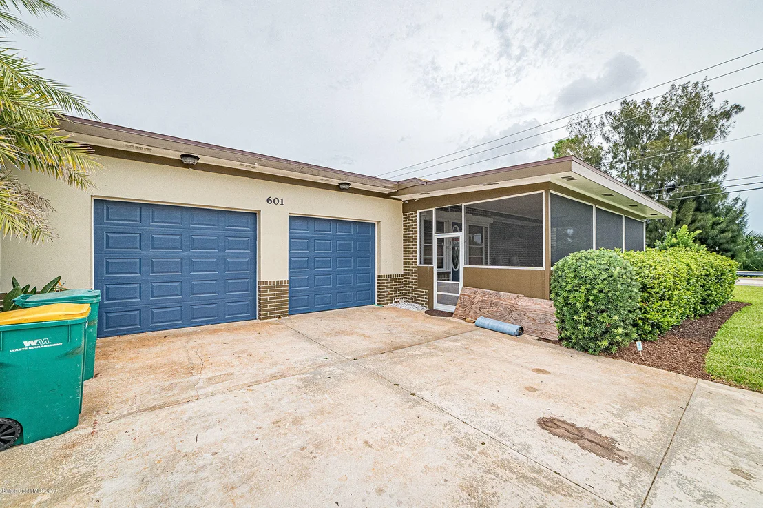 Photo of 601 Edgewood Drive
