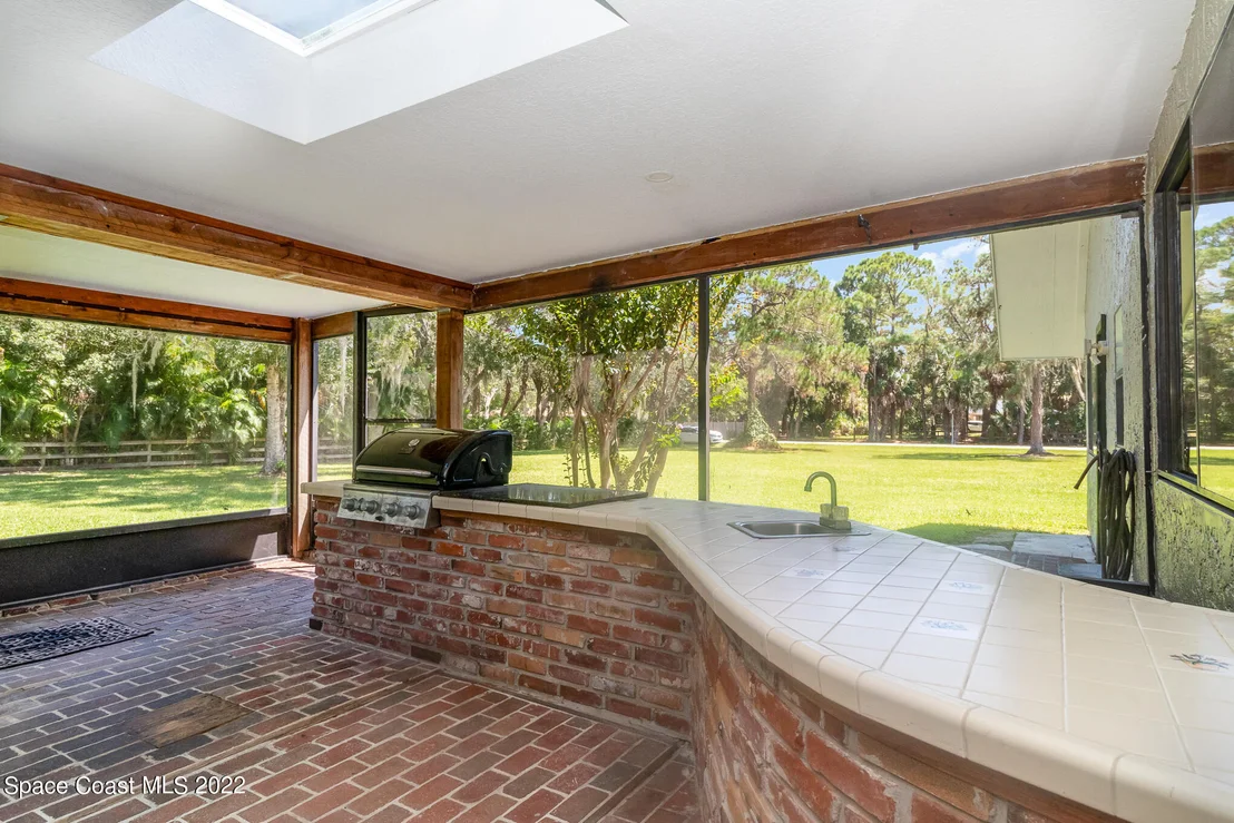 Photo of 2187 Turtle Mound Road