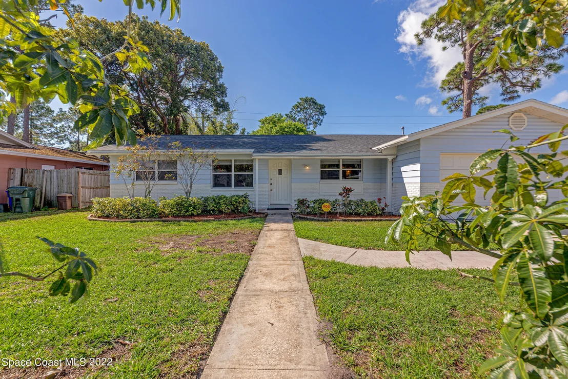 Photo of 877 Westport Drive