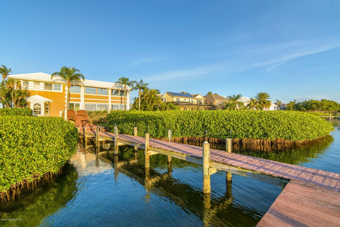 Photo of 454 Lanternback Island Drive