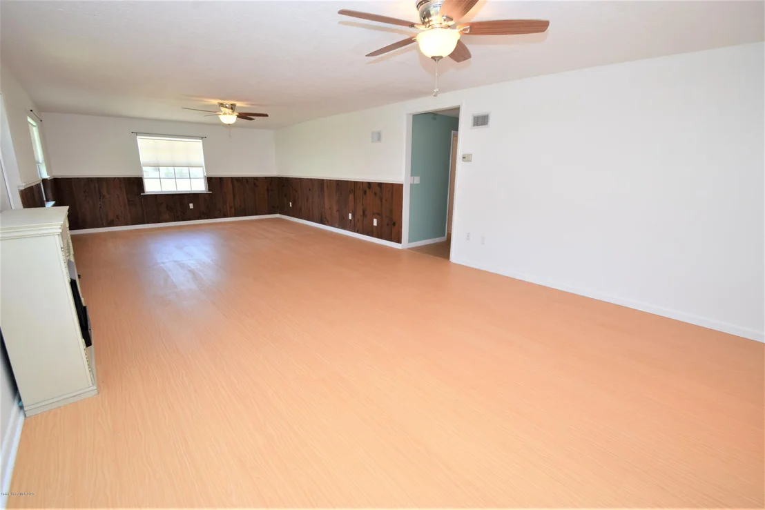 Photo of 820 Hampton Drive NE
